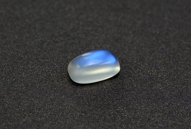 Moonstone - crystals for the crown chakra
