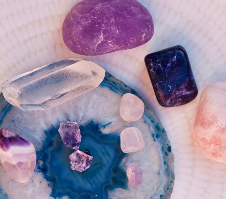 Top 6 Calming Crystals For Anxiety, Peace And Total Zen Zenluma