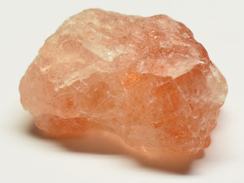 sunstone healing crystal for leo